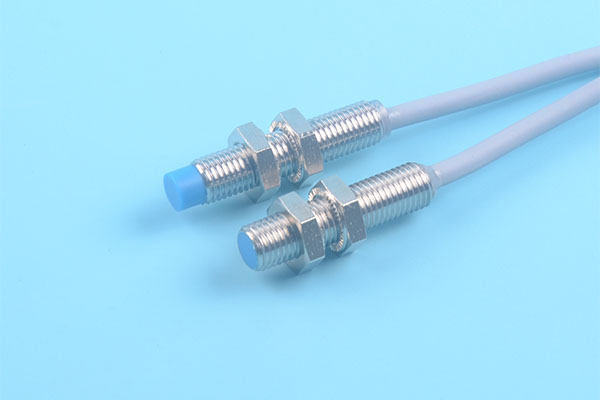 M8圓柱形接近精东黄色视频